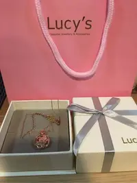在飛比找Yahoo!奇摩拍賣優惠-專櫃 Lucy’s 項鍊 玫瑰金色 玫瑰項鍊
