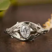 Attractive Transparent White 0.75CT Sapphire Engagement Solitaire Leaves Ring