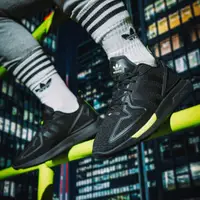 在飛比找蝦皮購物優惠-【豬豬老闆】ADIDAS ZX 2K FLUX 經典 針織 