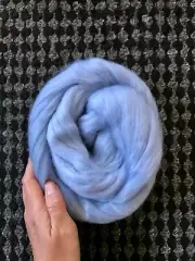 2 oz Sunrise merino wool roving 22.5 micron for Spinning Felting Weaving