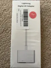 Digital AV Adapter - HDMI Converter fits iPhone and iPad