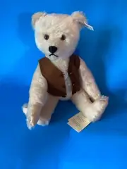 STEIFF "TEDDY BU 1925" EAN 407178 MOHAIR BEAR WITH FELT WAISTCOAT
