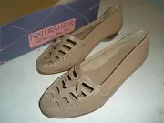 NEW Naturalizer Womens Cloudy Casual Shoe Taupe Color 5M 5 (SU19)