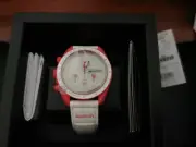 Omega speedmaster Moonswatch mission to Mars red white bioceramic chrono swatch