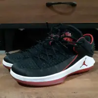 在飛比找蝦皮購物優惠-二手 中古 nike air jordan 32 low u