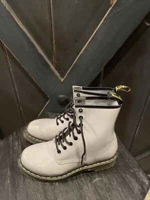 Dr. Martens AirWair Zinc Gray Patent Lamper Boots in Women’s Size 9US - NIB