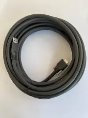 7m (23 ft) USB 3.0 cable Type-A to Micro-B screw lock