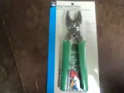 Dritz Snap Plier #16P for prong type snaps. NEW and UPDATE by Dritz.