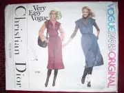 VOGUE PARIS ORIGINAL #1756 - DESIGNER CHRISTIAN DIOR - LADIES PATTERN 10 FF