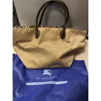 在飛比找蝦皮購物優惠-Burberry blue label大水餃包/購物包素面駝