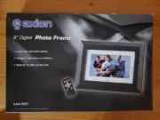 NEW Axion AXN-9900 9" Digital Photo Frame Large Screen Reads xD SD MMC MS