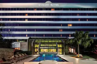 Embassy Suites by Hilton Orlando International Drive ICON Park