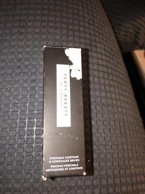 FENTY BEAUTY BY RIHANNA Portable Contour & Concealer Brush 150 (New In Open Box)