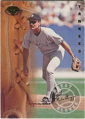 (T)洋基名人堂三壘手 Wade Boggs 1995 Leaf Great Gloves 金手套卡