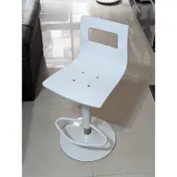 在飛比找蝦皮購物優惠-米蘭 壓克力 白色烤漆 氣壓升降 高腳椅 吧台椅