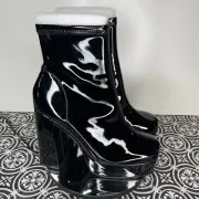 Steve Madden Bianca Platform Boot Women's Black Boot 9 M