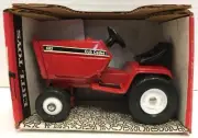 Vintage Ertl: International 682 Lawn & Garden CUB CADET 1/16 Tractor #459 - NIB