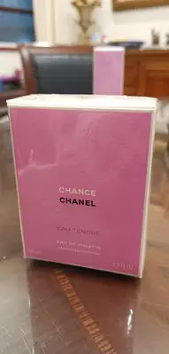 在飛比找Yahoo!奇摩拍賣優惠-全新未拆封過期香水，CHANEL CHANCE粉紅甜蜜版50