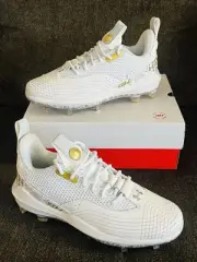 Under Armour Men’s Harper 7 Low White/Gold Color Baseball Cleats -Size 10