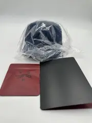 Tiger Woods - Sun Day Red - Jupiter MID Navy Hat - Size Regular