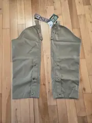 Cabelas Dry Plus Chaps. Tan. Size. Short.