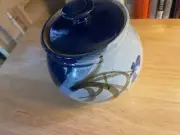 Gary Shaffer (WVA artisan) Pottery Vessel with lid