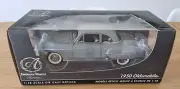 ERTL AMERICAN MUSCLE AUTHENTIC 1950 OLDSMOBILE 1:18 SCALE MODEL 39402 GREY BNIB