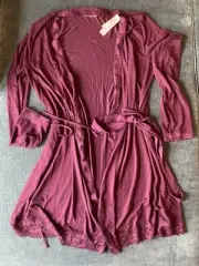VICTORIA'S SECRET Robe Modal Short Long Sleeve Plum Lace Medium Large NWT