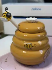Honey Miel Beehive Jar Ceramic 3.5" Honey Pot Container Lid & Bee Dipper NEW