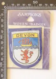VINTAGE DEVON ENGLAND TRAVEL SOUVENIR FELT PATCH WOVEN CLOTH SEW-ON BADGE