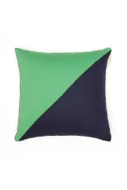 Sour Straps Knit Cushion