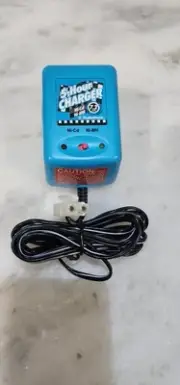Vintage RadioShack 5-Hour Battery Charger, Blue 23-322, DC 9V 560mA, Genuine
