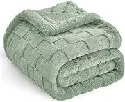 Fleece Throw Blanket for Sofa - Soft Checkered Single Blankets for Women, Fluffy Cosy Warm Blanket for Bed 130x170 cm (Sage Green, Throw/Single)