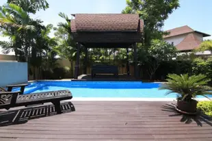 Amazing 3 bedroom property with private pool