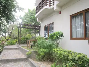 山坡古瑪梅拉度假村Gumamela Resort - Hillside