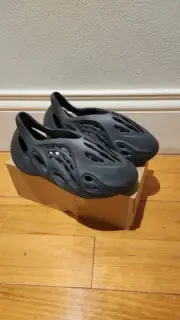 YEEZY Foam Runner Carbon - Brand New in box - Size US 9