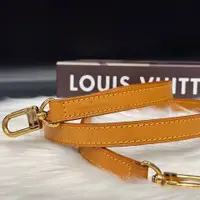 在飛比找PopChill優惠-[二手] Louis Vuitton LV 全皮肩背帶/肩帶