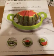 Viovia Extra Large Melon Slicer With Handles Melon Pineapple 12 Slices Easy..NIB