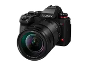Panasonic LUMIX S1 II Kit with 24-105mm F4 MACRO O.I.S Lens