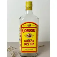 在飛比找蝦皮購物優惠-Gordon's Gin 高登琴酒  0.75L「空酒瓶」擺