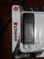 Ubuntu NetRunner LinuxMint Manjaro Fedora Multiboot Fast 32GB USB 3.2(5-in-1)