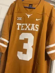 NCAA Texas #3 EWERS XL football jersey. FREE SHIPPING IN 24HRS!!