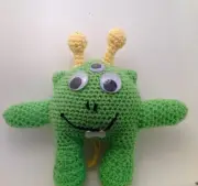 Cordial Green Alien Hug Monster