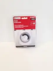 NEW Utilitech Indoor 24 Hour Plug In Timer #0148297