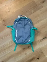 NWT Patagonia Refugio Day Pack 26L Backpack Bookbag Blue Green