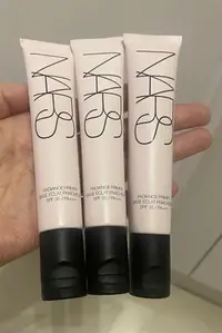 在飛比找Yahoo!奇摩拍賣優惠-NARS 輕無畏！裸光妝前乳 30ml