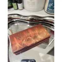 在飛比找蝦皮購物優惠-urban decay_眼影_naked heat