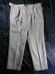 Dockers Beige Pleated Custom Fit Khaki Classic Fit Pants Size W40 L30 NWT