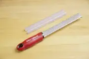 Microplane Premium Classic Zester grater, Fuchsia