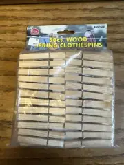 50 WOODEN SPRING LOADED LAUNDRY CLOTHES PINS VINTAGE NEW PACKAGE NIP